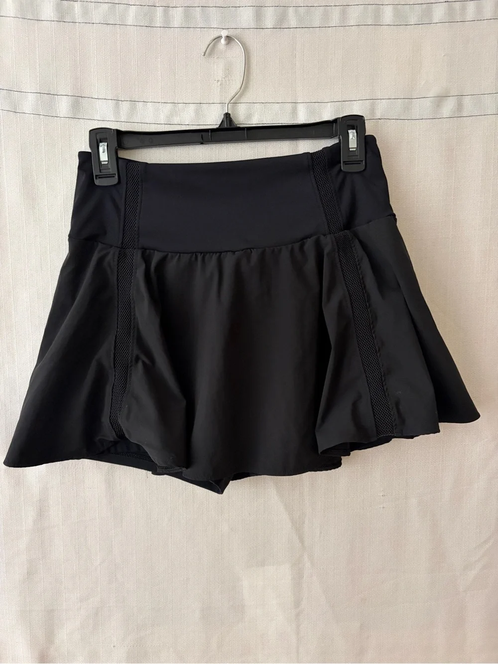 Women’s Black High Waisted Skort Built-in Shorts Mesh Approx S 13.5” Waist(A599)